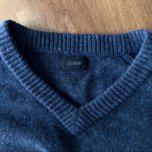 J.Crew Wool V-Neck Sweater Dark Blue - Picture 3 of 3